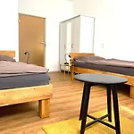 2 Schlafzimmer, Kueche, Bad