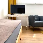 2 Schlafzimmer, Kueche, Bad